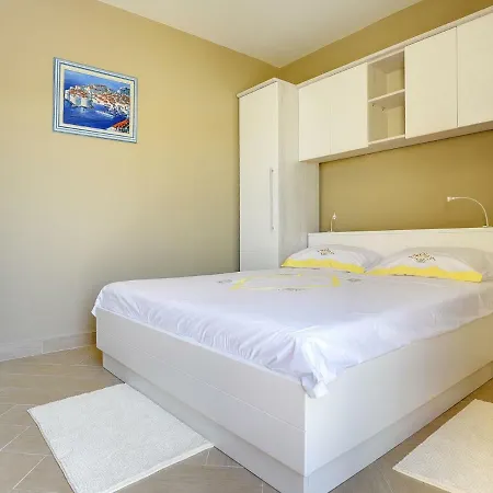 Casa de Férias Holiday House Neno *